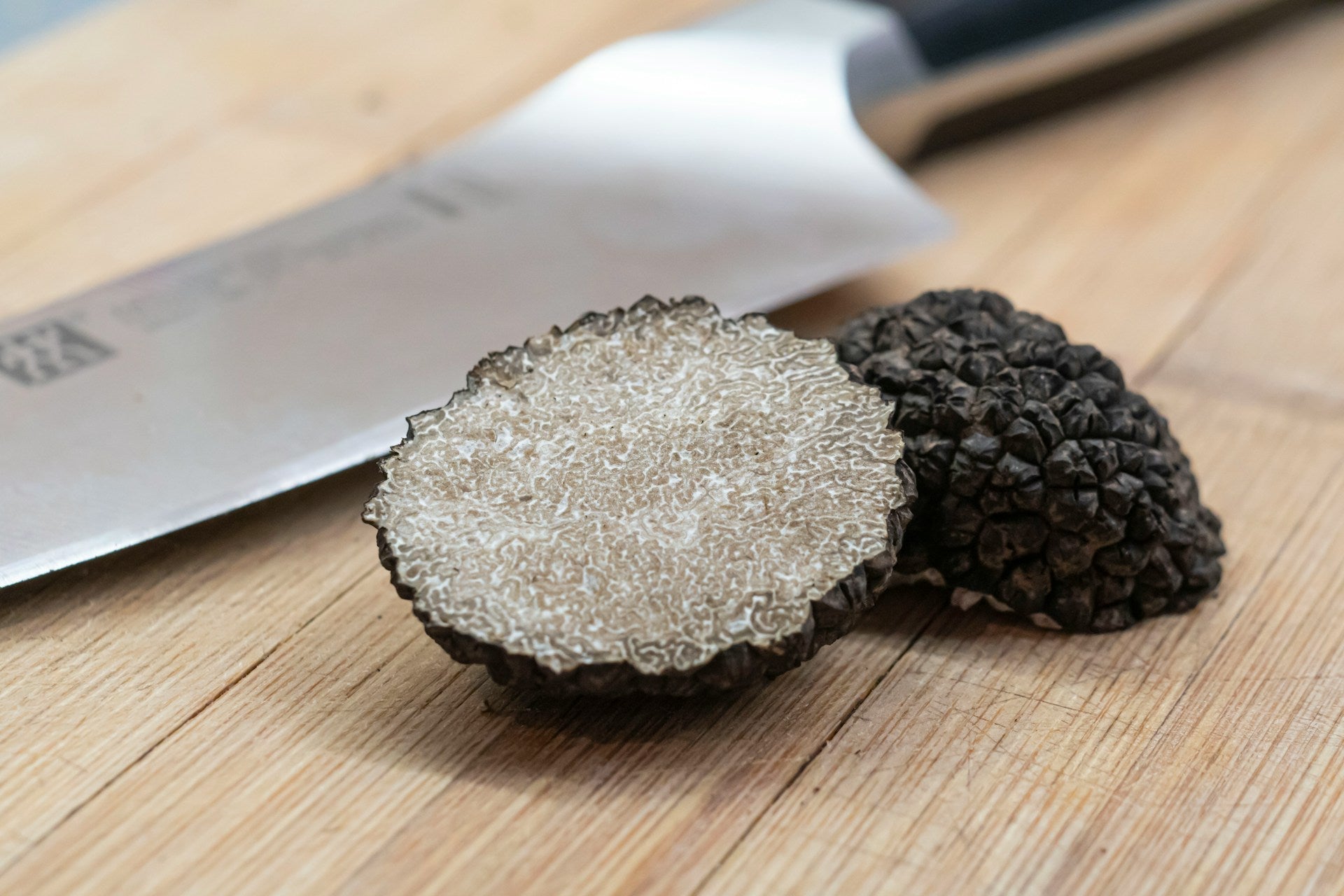 Simple Ways To Fix Lumpy Black Truffle Sauce At Home